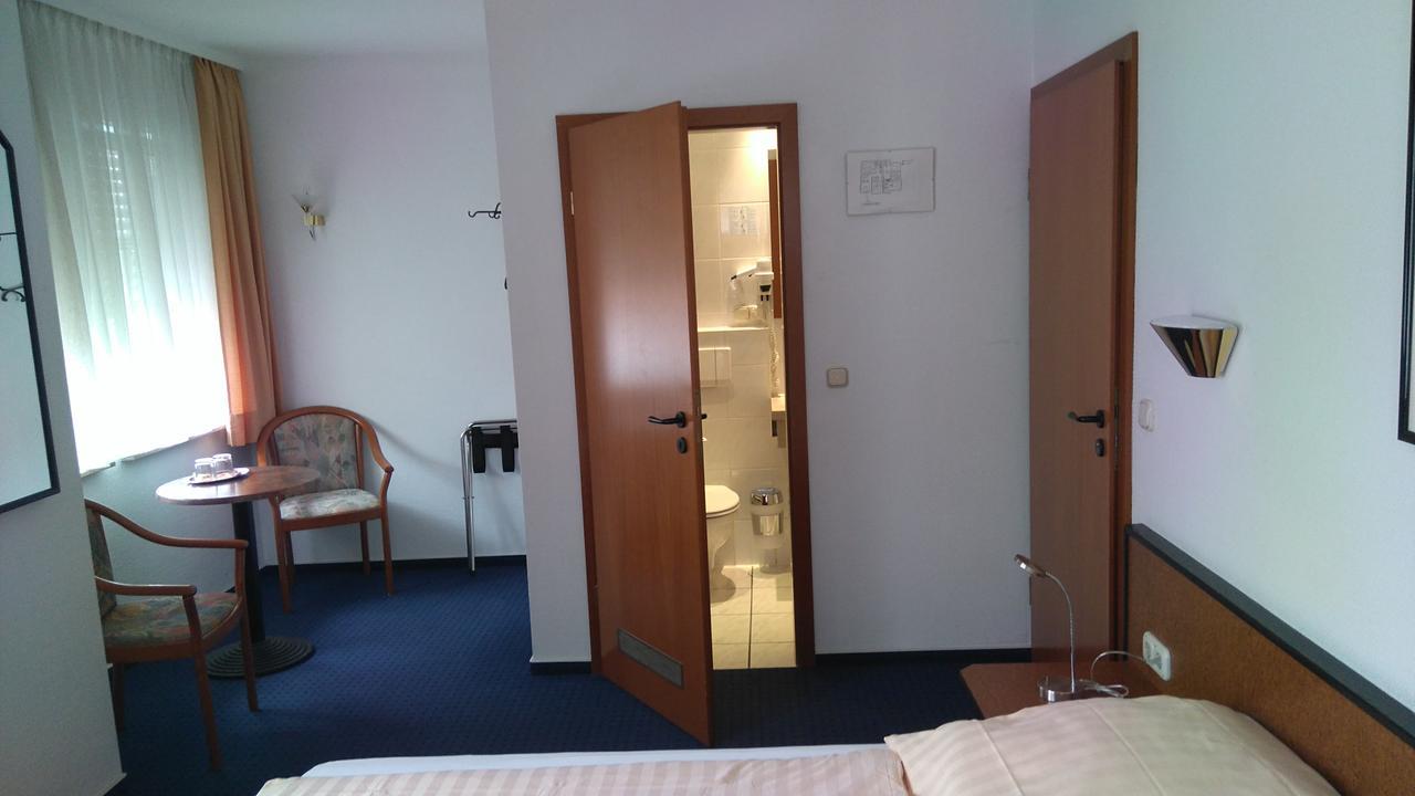 Hotel Loewensteiner Hof Haus Am Neuplatz Wertheim Esterno foto