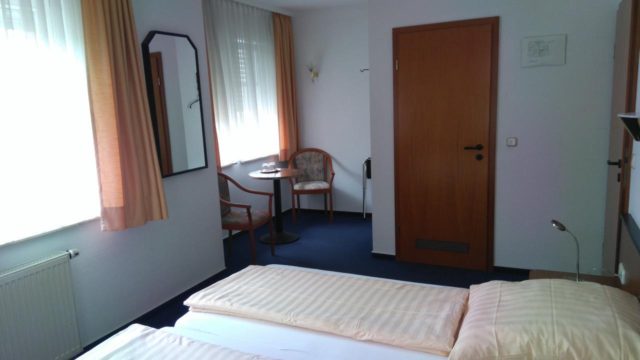 Hotel Loewensteiner Hof Haus Am Neuplatz Wertheim Esterno foto